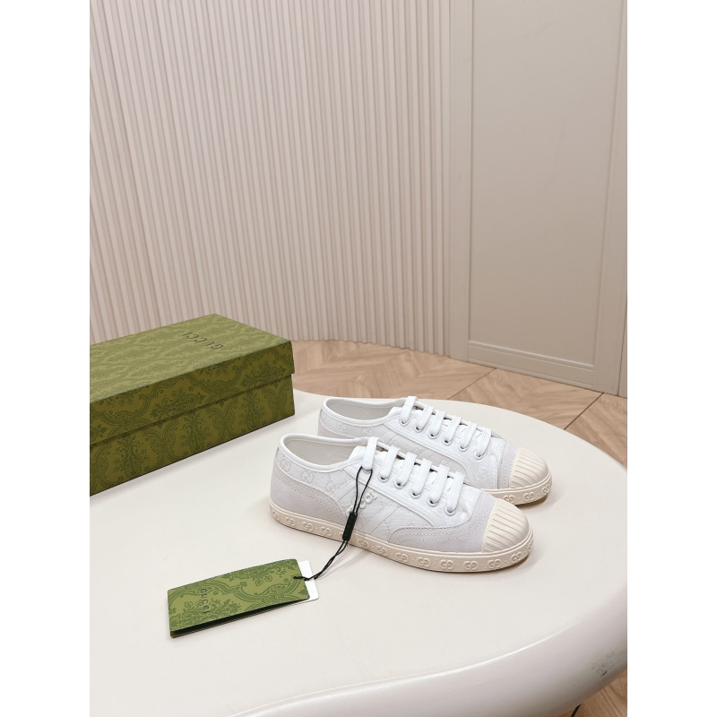 G*u*i casual shoes